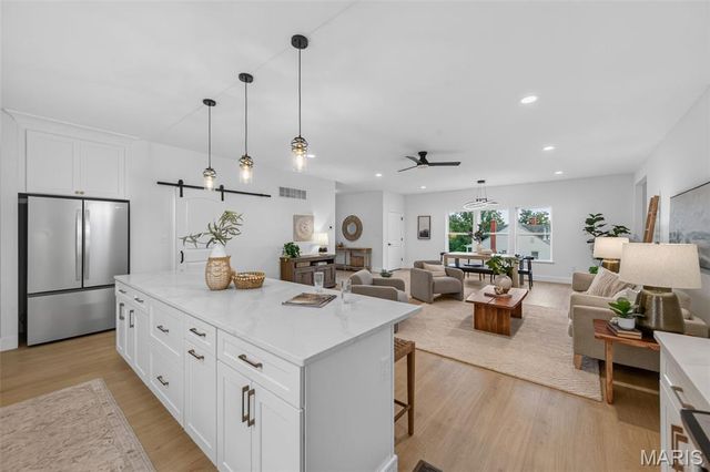 8555 Old Sappington Road, St Louis, MO 63126