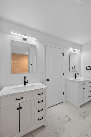 8555 Old Sappington Road, St Louis, MO 63126