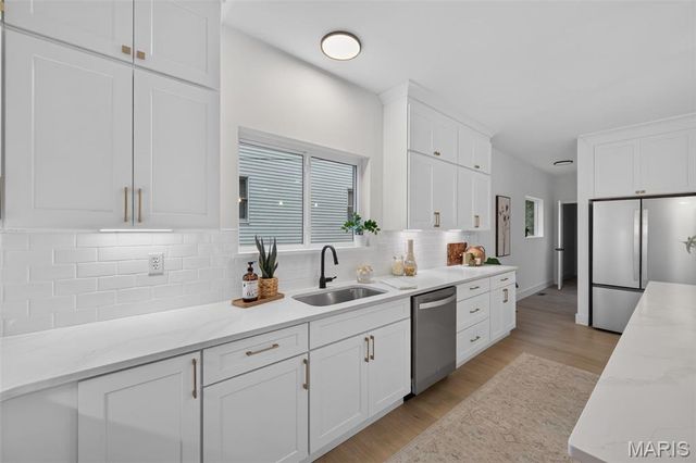 8555 Old Sappington Road, St Louis, MO 63126