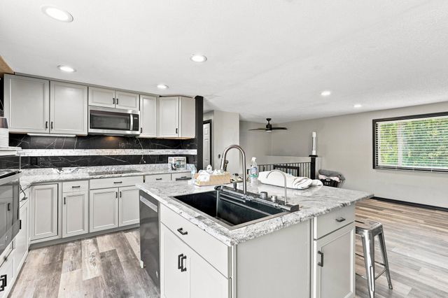 10521 S Spokane St, Cheney, WA 99004