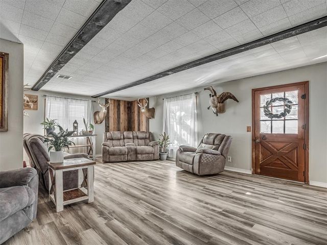 1316 S Reno Avenue, El Reno, OK 73036