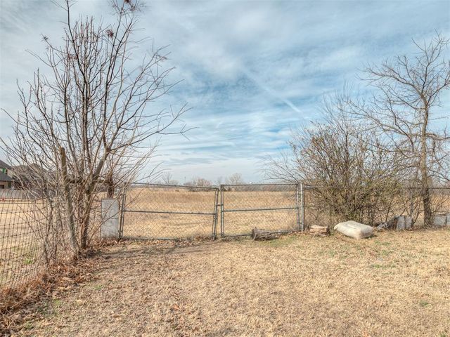 1316 S Reno Avenue, El Reno, OK 73036