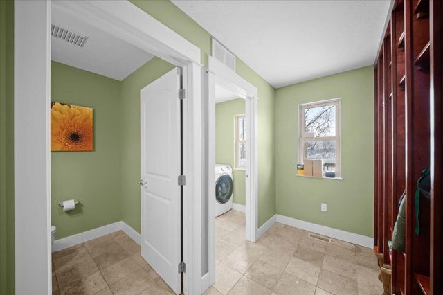 738 Fieldstone Drive, Coopersville, MI 49404