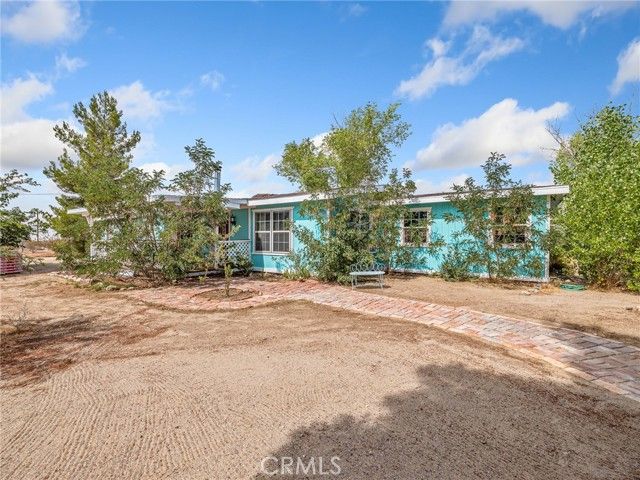 5124 Luna Road, Phelan, CA 92371