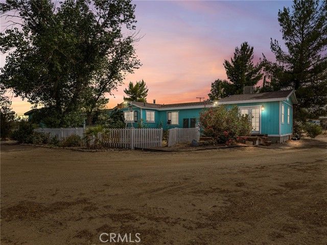 5124 Luna Road, Phelan, CA 92371