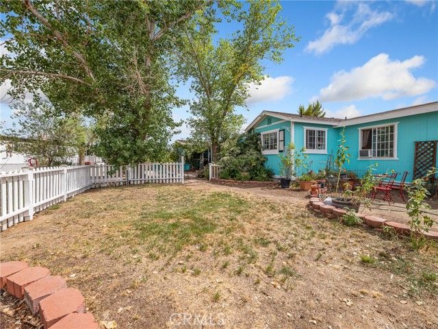 5124 Luna Road, Phelan, CA 92371
