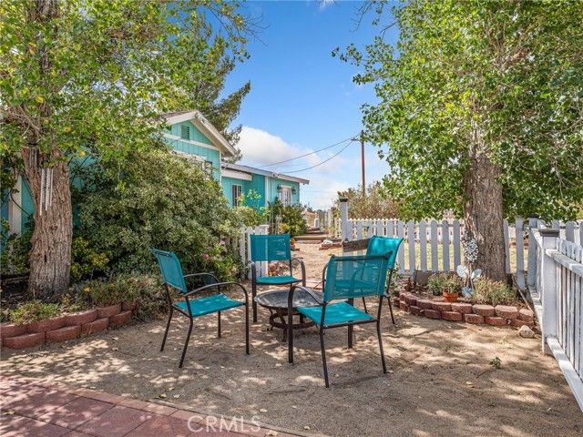 5124 Luna Road, Phelan, CA 92371