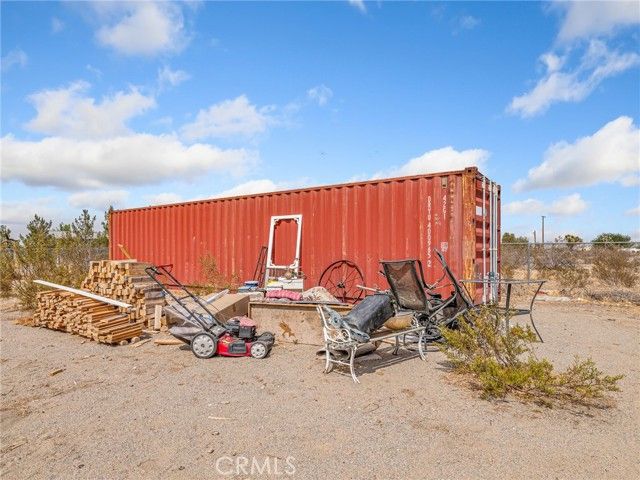 5124 Luna Road, Phelan, CA 92371