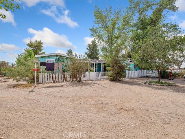 5124 Luna Road, Phelan, CA 92371