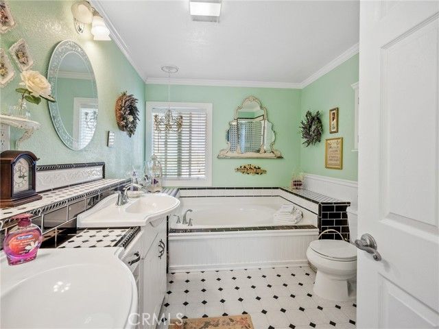 5124 Luna Road, Phelan, CA 92371