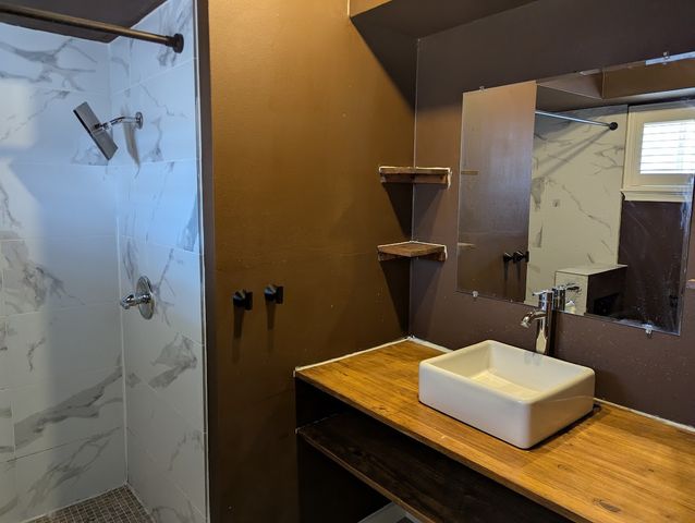 11150 Valleydale Drive D, Dallas, TX 75230