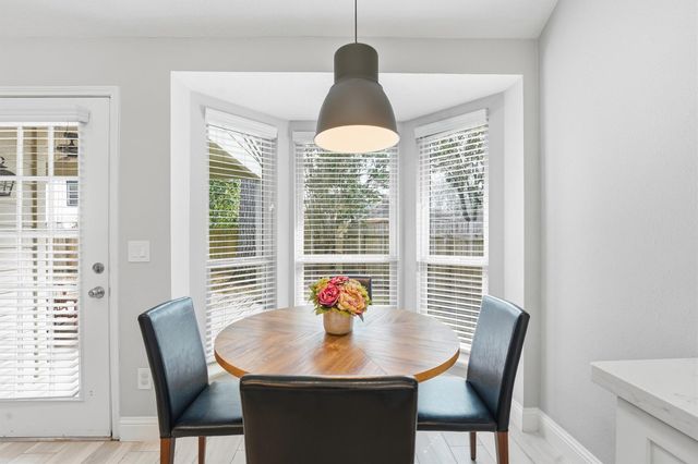 179 N Dreamweaver Circle, The Woodlands, TX 77380