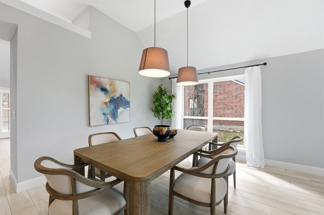 179 N Dreamweaver Circle, The Woodlands, TX 77380