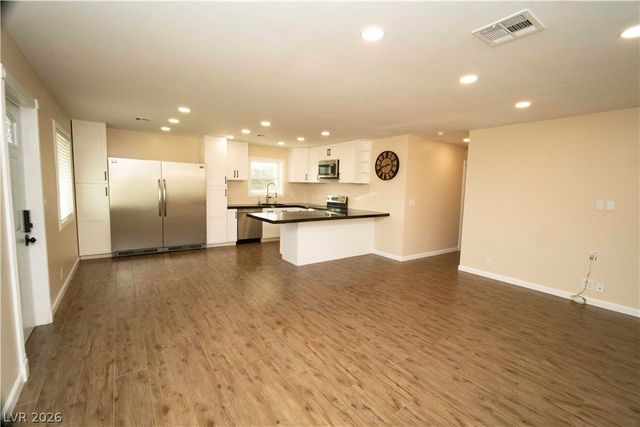 190 Robbin Avenue, Overton, NV 89040