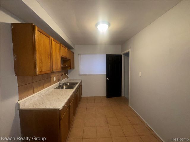 16811 Monte Vista Street, Detroit, MI 48221