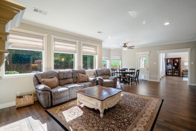 16022 Stewarts Grove Drive, Spring, TX 77379