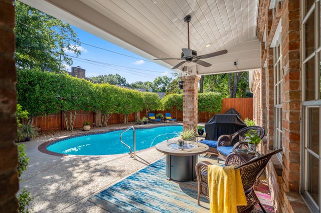 16022 Stewarts Grove Drive, Spring, TX 77379