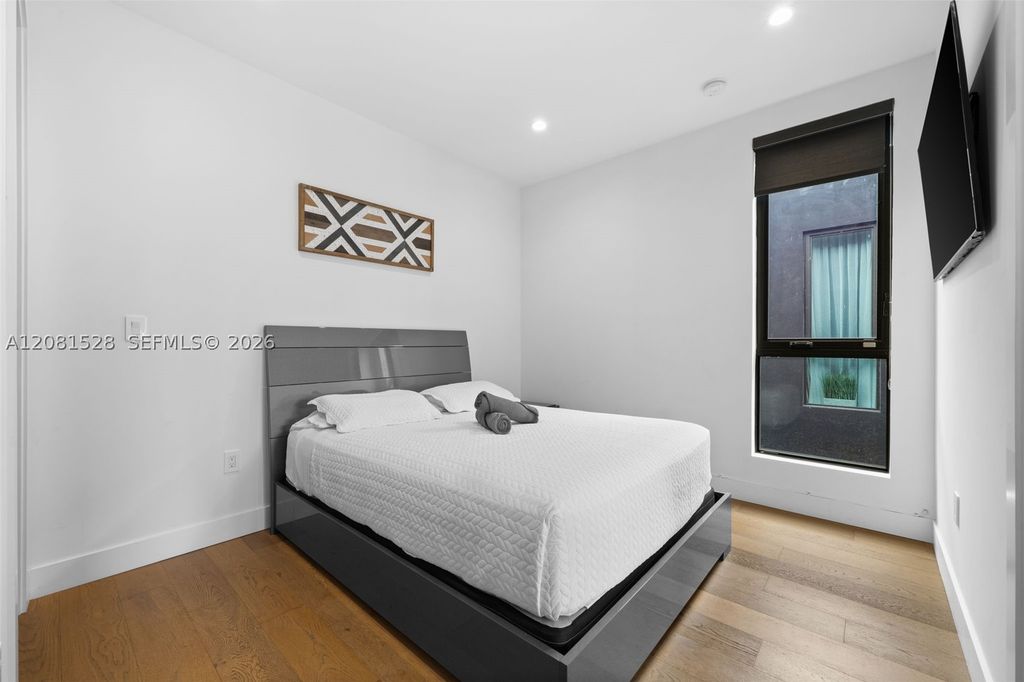 Image 10 of property listing at 257 NW 39th St 257, Miami, FL 33127