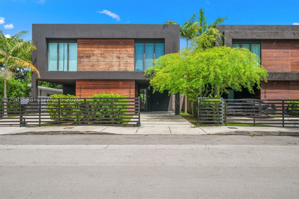Image 15 of property listing at 257 NW 39th St 257, Miami, FL 33127
