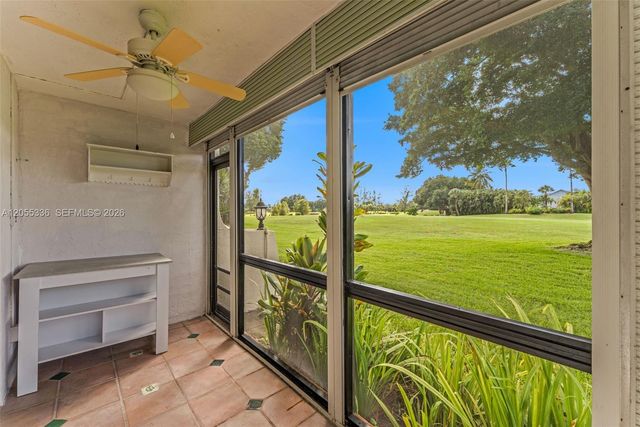 9811 N Hollybrook Lake Drive 103, Pembroke Pines, FL 33025