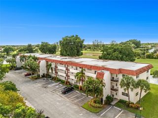 9811 N Hollybrook Lake Drive 103, Pembroke Pines, FL 33025