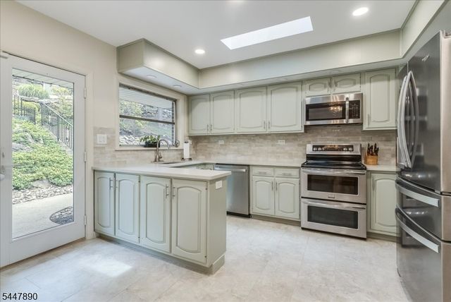 706 W Shore Trl, Sparta Twp., NJ 07871