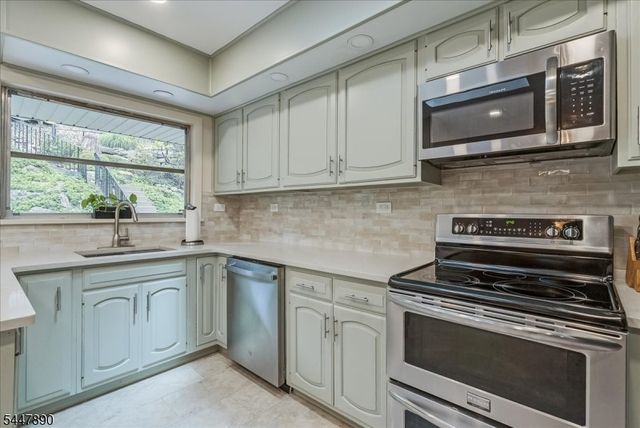706 W Shore Trl, Sparta Twp., NJ 07871
