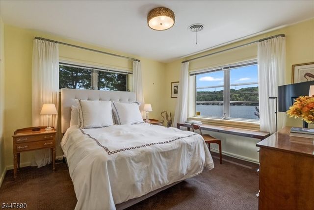 706 W Shore Trl, Sparta Twp., NJ 07871