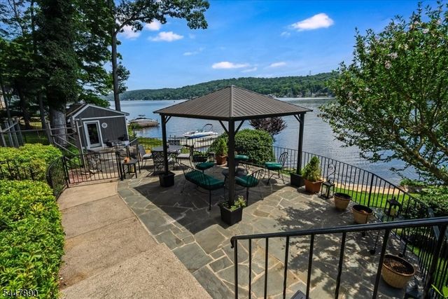 706 W Shore Trl, Sparta Twp., NJ 07871