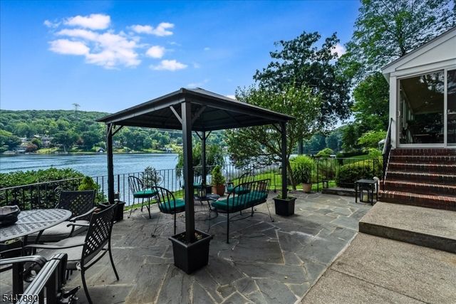 706 W Shore Trl, Sparta Twp., NJ 07871