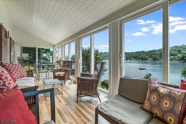 706 W Shore Trl, Sparta Twp., NJ 07871