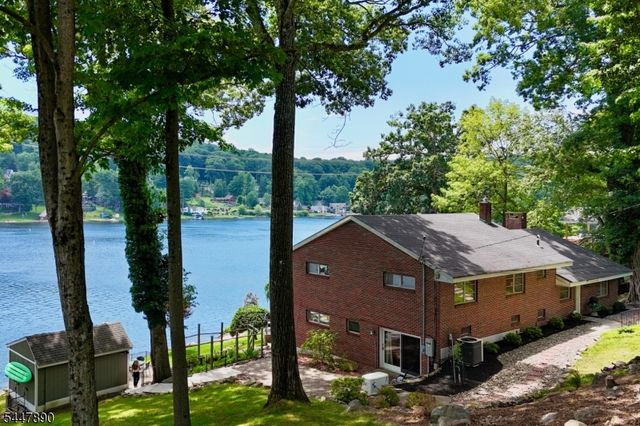 706 W Shore Trl, Sparta Twp., NJ 07871