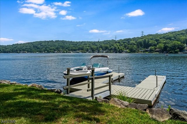 706 W Shore Trl, Sparta Twp., NJ 07871