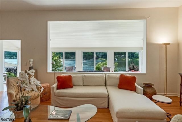 706 W Shore Trl, Sparta Twp., NJ 07871