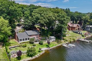 706 W Shore Trl, Sparta Twp., NJ 07871