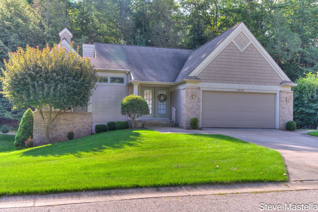 1991 W Glen Court, Norton Shores City, MI 49441