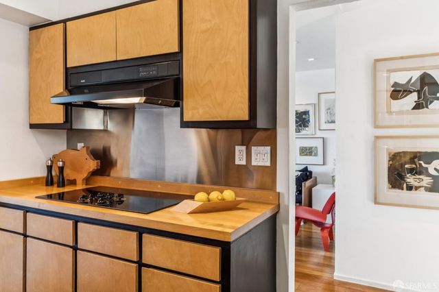 138 Clifford Terrace 138, San Francisco, CA 94117