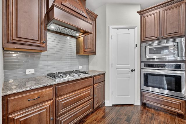 316 Jernigan Drive, Euless, TX 76040