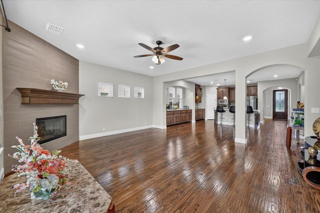 316 Jernigan Drive, Euless, TX 76040