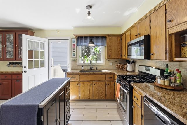 133 Friendship Street, Fall River, MA 02723