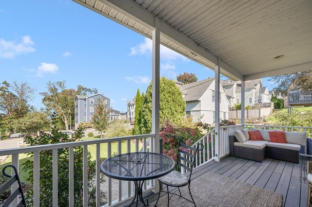 267 Lincoln Ave, Fall River, MA 02720