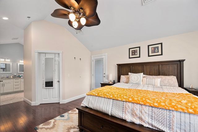 267 Lincoln Ave, Fall River, MA 02720