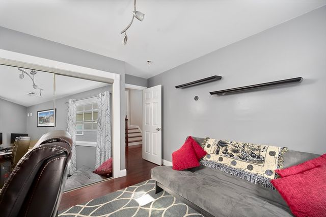 267 Lincoln Ave, Fall River, MA 02720