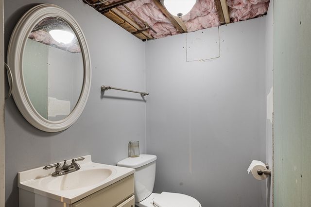 267 Lincoln Ave, Fall River, MA 02720