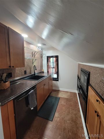 2137 Madison Avenue, Montgomery, AL 36107