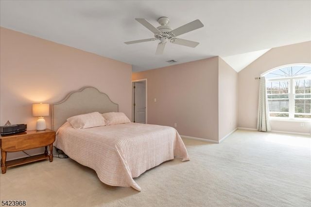 2 Nicole Dr, Franklin Twp., NJ 08873