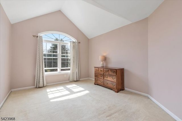 2 Nicole Dr, Franklin Twp., NJ 08873