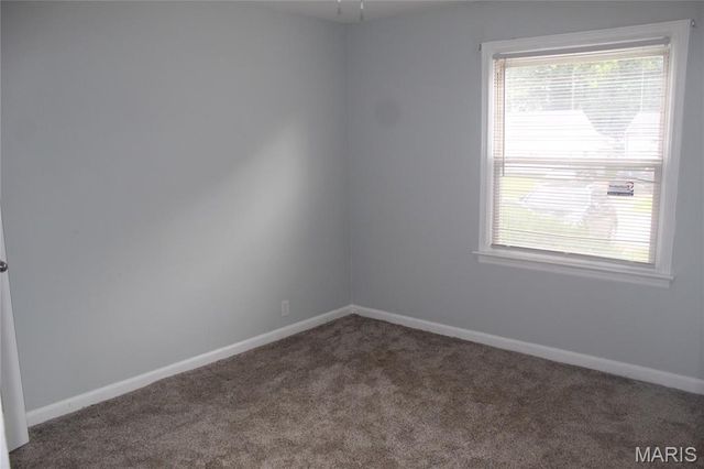 1501 Akron Drive, St Louis, MO 63137