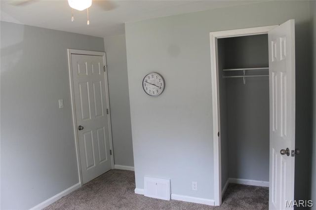 1501 Akron Drive, St Louis, MO 63137