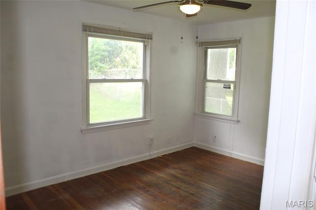 1501 Akron Drive, St Louis, MO 63137